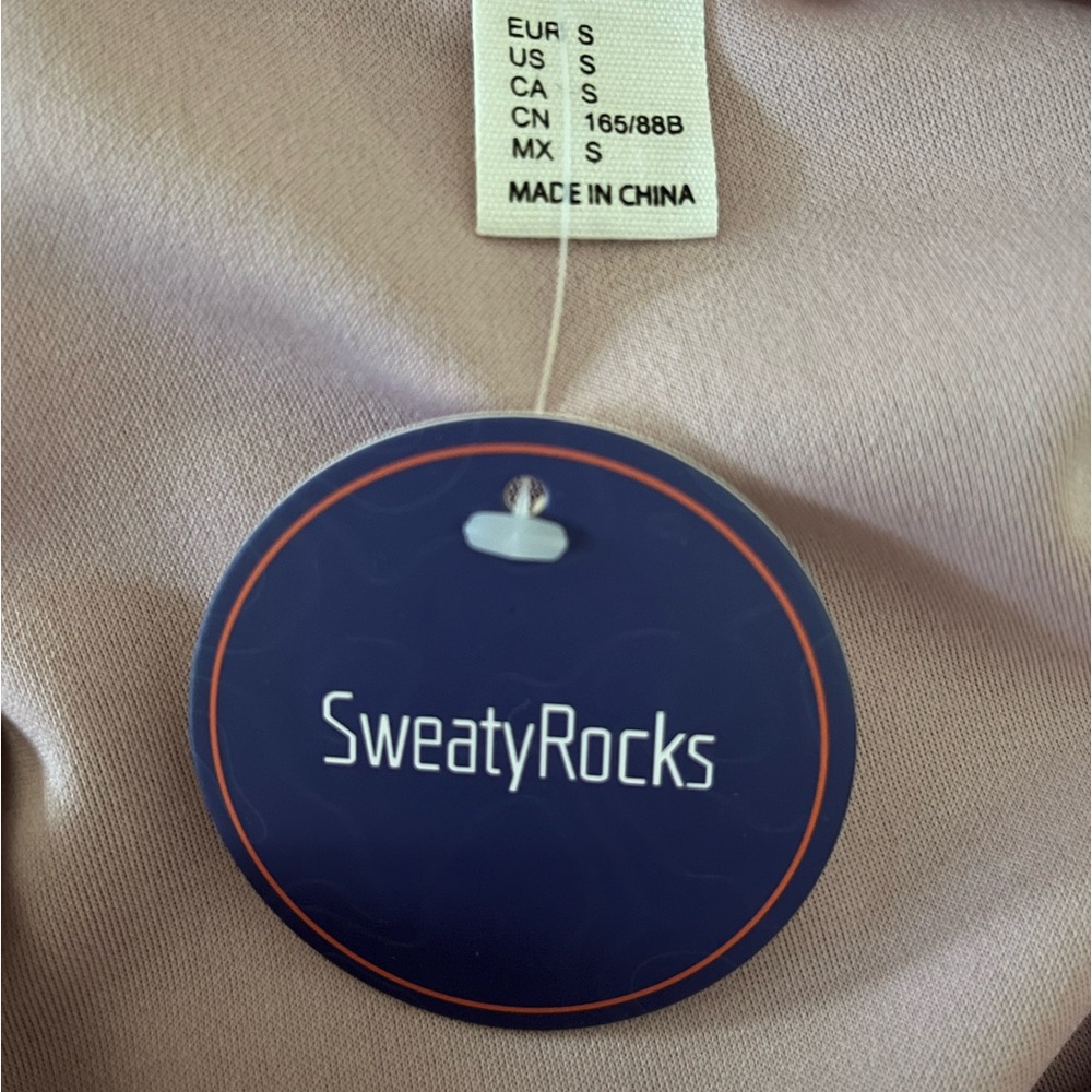 👚New Sweaty Rocks Top - Picture 6 of 6